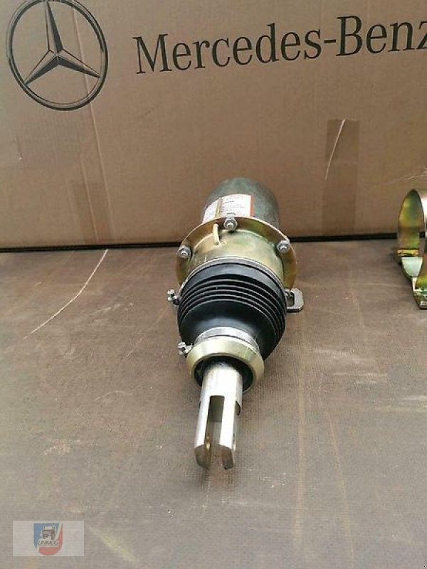 Unimog of the type Mercedes-Benz Trac 80 - 1100 Unimog Federspeicher Handbremszylinder *NEUI*, Gebrauchtmaschine in Fitzen (Picture 1)