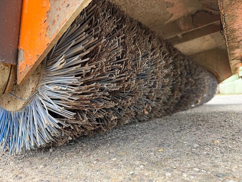 Unimog des Typs Mercedes-Benz U 1000, Gebrauchtmaschine in Steinau  (Bild 10)