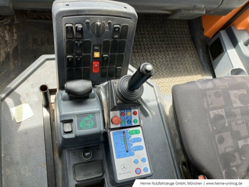 Unimog des Typs Mercedes-Benz U 300, Gebrauchtmaschine in Heimstetten (Bild 12)