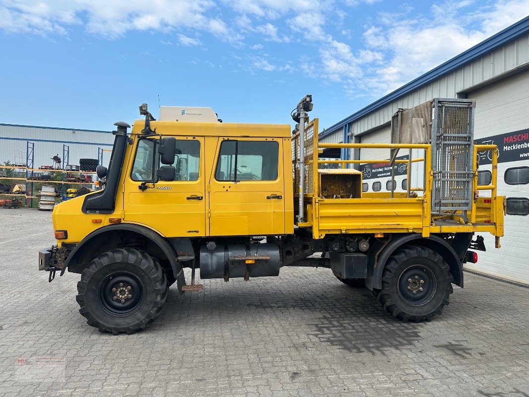 Unimog des Typs Mercedes-Benz U 4000, Gebrauchtmaschine in Neubrandenburg (Bild 4)