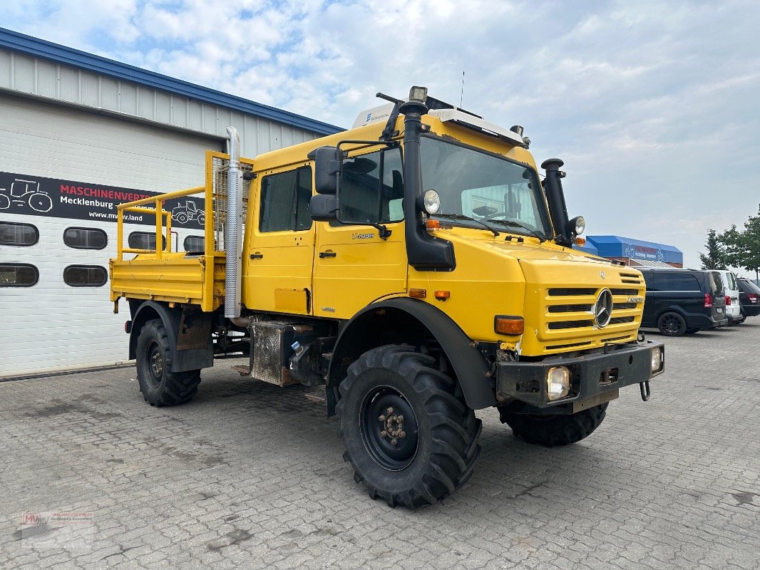 Unimog des Typs Mercedes-Benz U 4000, Gebrauchtmaschine in Neubrandenburg (Bild 2)