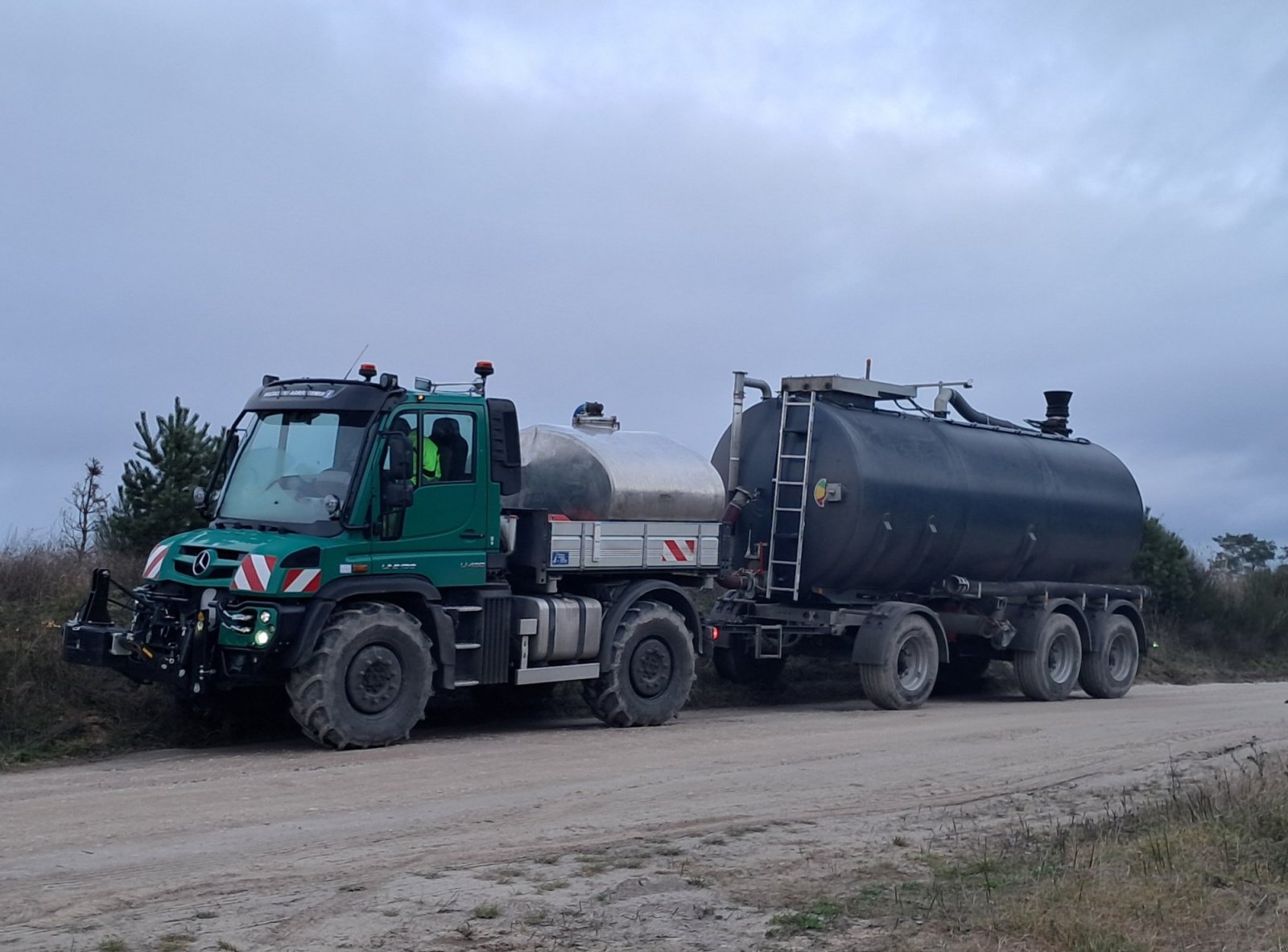 Unimog za tip Mercedes-Benz U 430, Gebrauchtmaschine u Czerniejewo (Slika 2)