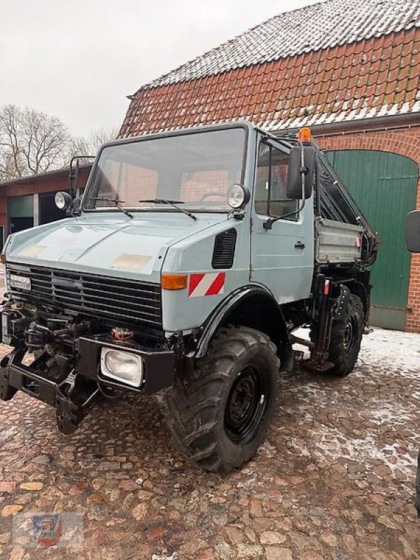 Unimog des Typs Mercedes-Benz U1000 Kran Atlas Zapfwelle 60 Km/h Ackerstolle MwSt., Gebrauchtmaschine in Fitzen (Bild 1)