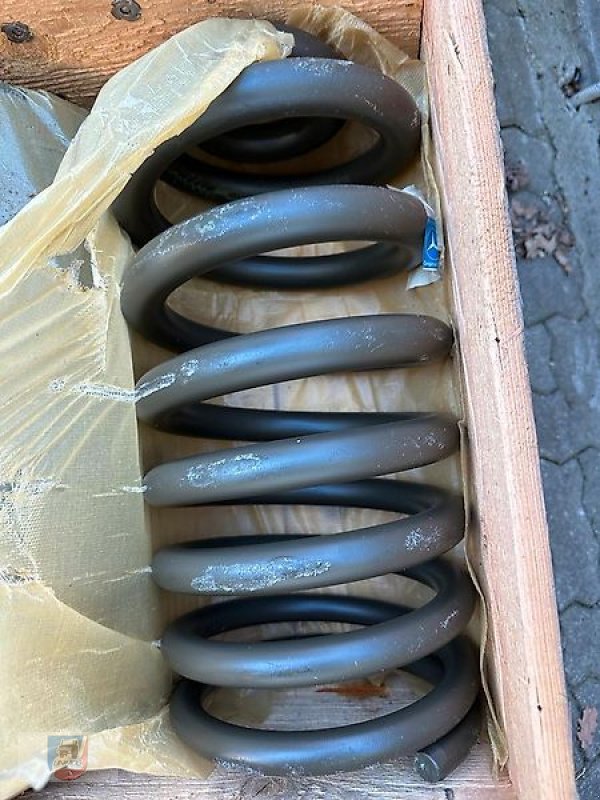 Unimog tipa Mercedes-Benz U1300L 435 Hinterachse Feder A 435 324 05 04 verstärkt, Gebrauchtmaschine u Fitzen (Slika 2)