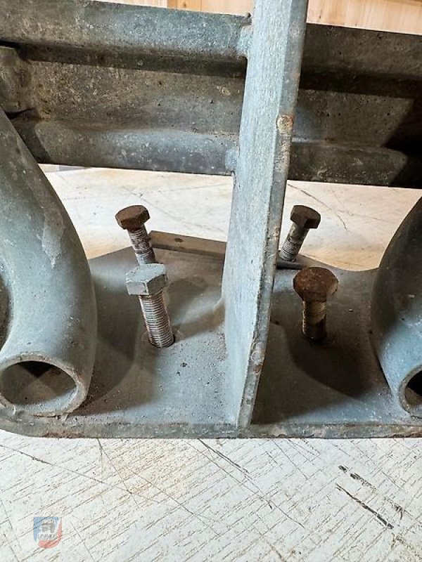 Unimog des Typs Mercedes-Benz U1300L 435 Träger Batteriekasten Halterung Batteriekasten, Gebrauchtmaschine in Fitzen (Bild 4)