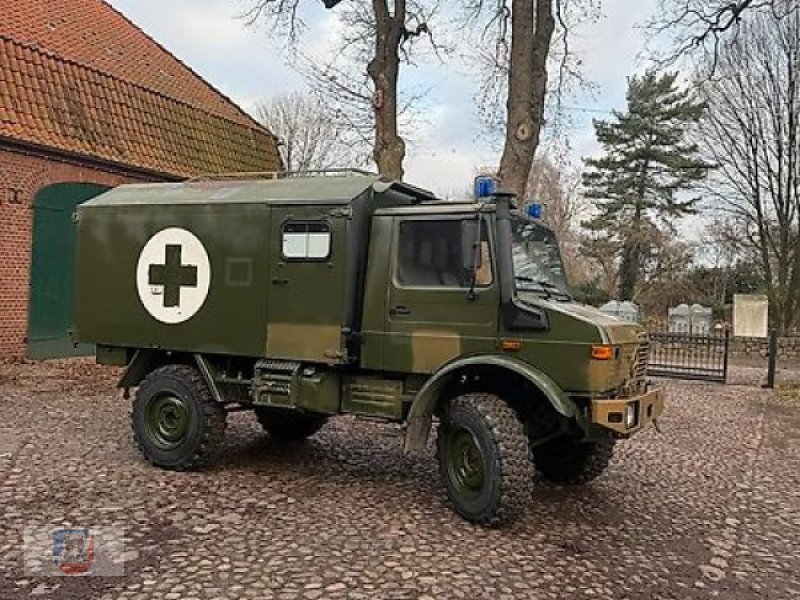 Unimog des Typs Mercedes-Benz U1300L OM366 Sani Reisemobil Expeditionsmobil KrKw, Gebrauchtmaschine in Fitzen
