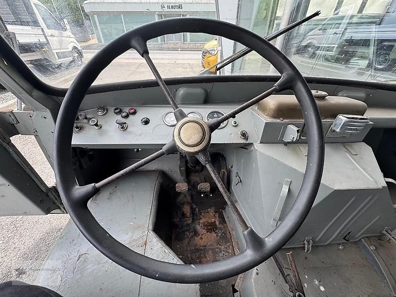 Unimog des Typs Mercedes-Benz Unimog 411.117 Westfalia, Gebrauchtmaschine in Gevelsberg (Bild 9)