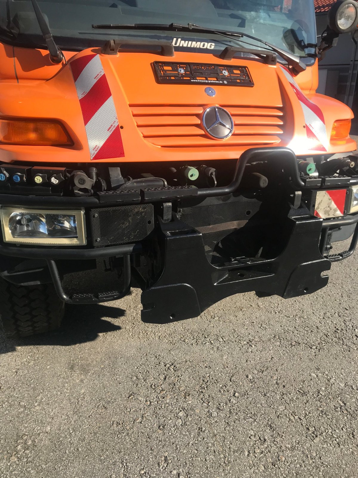 Unimog des Typs Mercedes-Benz Unimog U 400, Gebrauchtmaschine in Freyung (Bild 4)