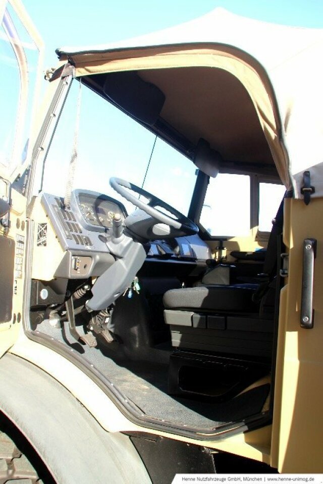 Unimog des Typs Mercedes-Benz Unimog U 4000 Cabrio, Gebrauchtmaschine in Heimstetten (Bild 3)