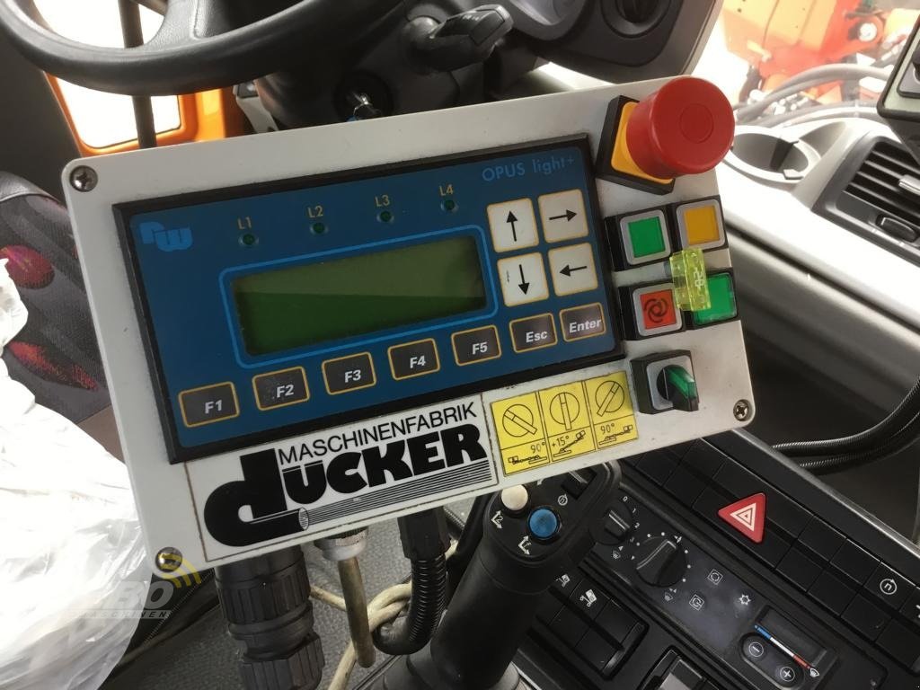 Unimog des Typs Mercedes-Benz UNIMOG U 527, Gebrauchtmaschine in Neuenkirchen-Vörden (Bild 25)