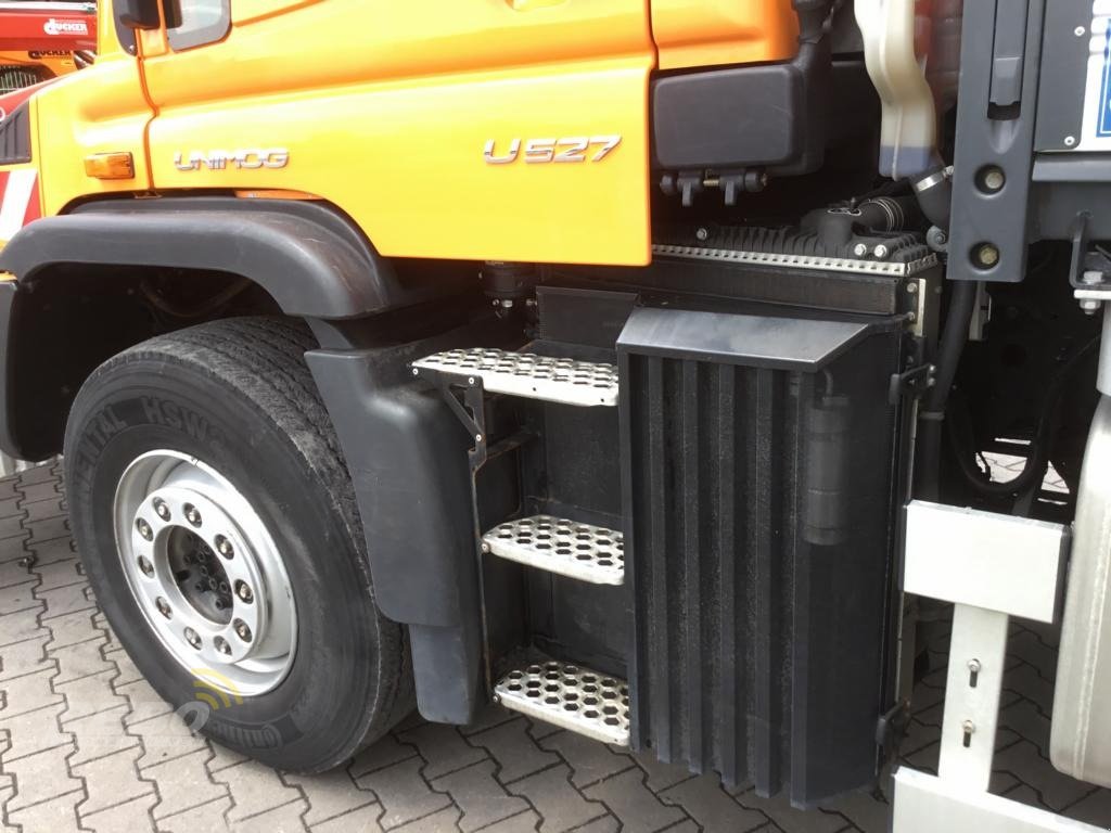 Unimog des Typs Mercedes-Benz UNIMOG U 527, Gebrauchtmaschine in Neuenkirchen-Vörden (Bild 30)