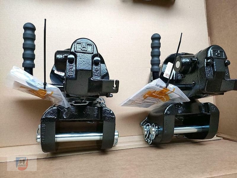 Unimog des Typs Mercedes-Benz Zugmaul Rockinger NEU U1000 U1200 U1400 U1600, Neumaschine in Fitzen (Bild 4)