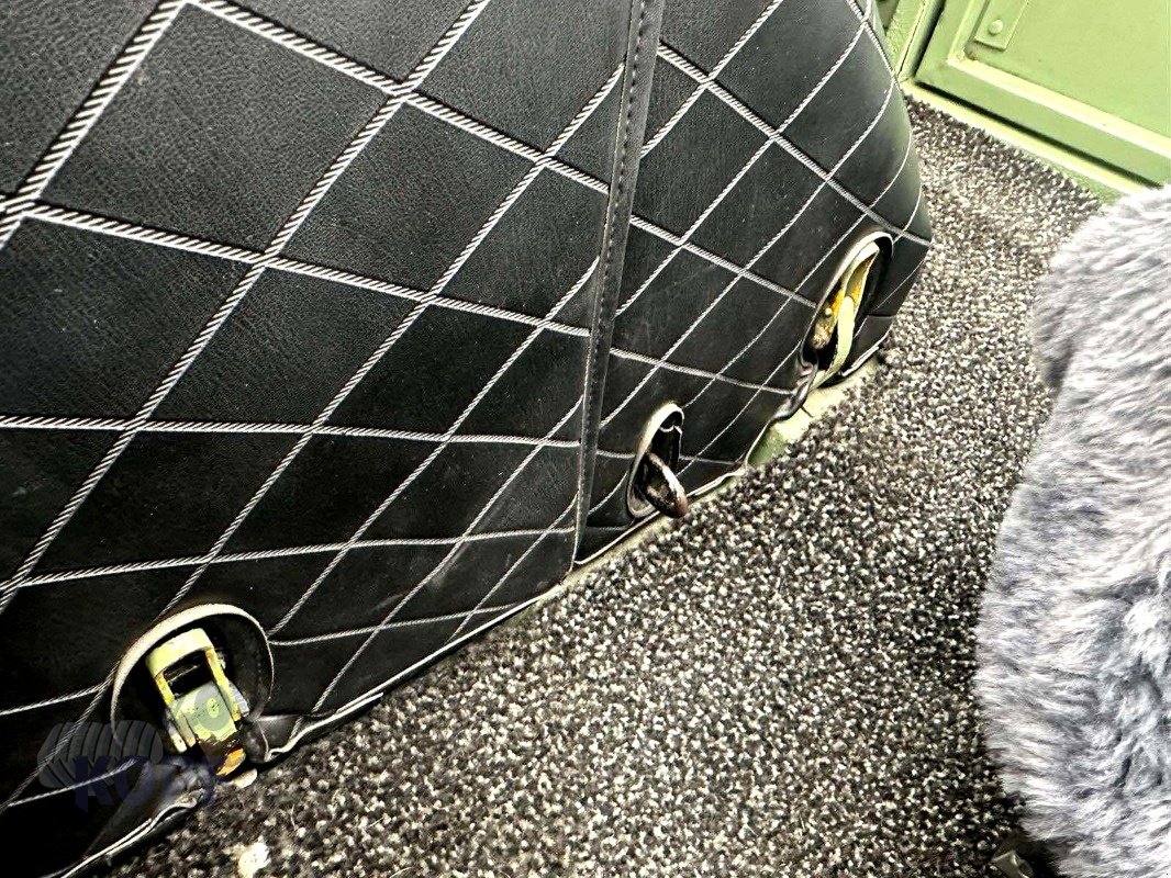 Unimog des Typs Mercedes Mercedes Unimog U 411 hydraulikanlage, Zapfwelle vorne, Gebrauchtmaschine in Schutterzell (Bild 8)