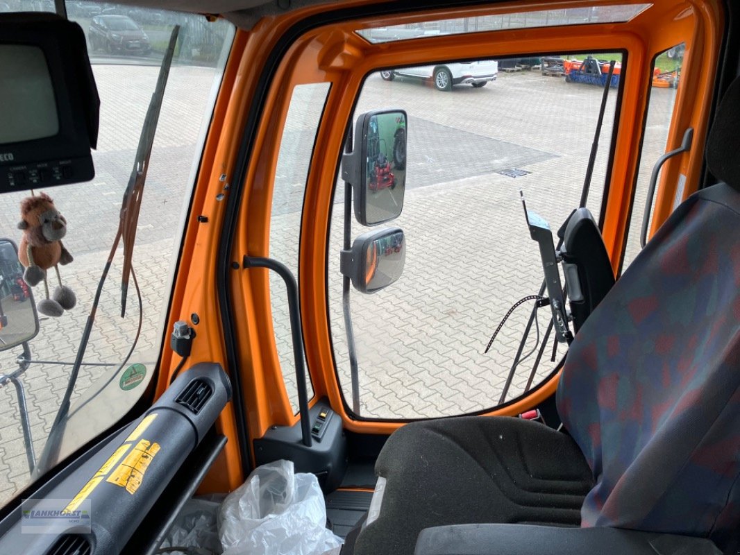 Unimog of the type Mercedes U 400, Gebrauchtmaschine in Aurich (Picture 13)