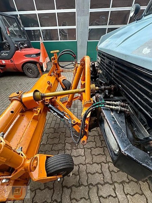 Unimog typu Schmidt Kehrbesen Unimog Kommunalplatte Zapfwelle, Gebrauchtmaschine v Fitzen (Obrázek 15)