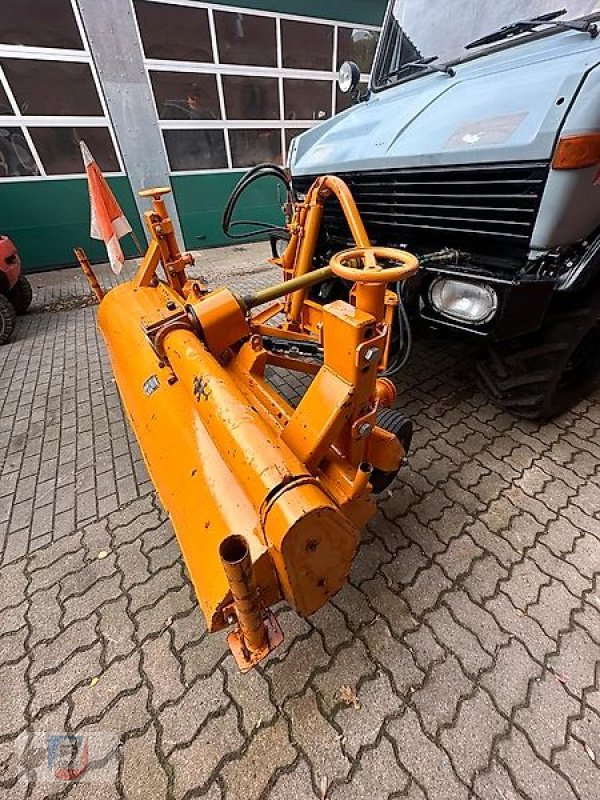 Unimog typu Schmidt Kehrbesen Unimog Kommunalplatte Zapfwelle, Gebrauchtmaschine v Fitzen (Obrázek 1)