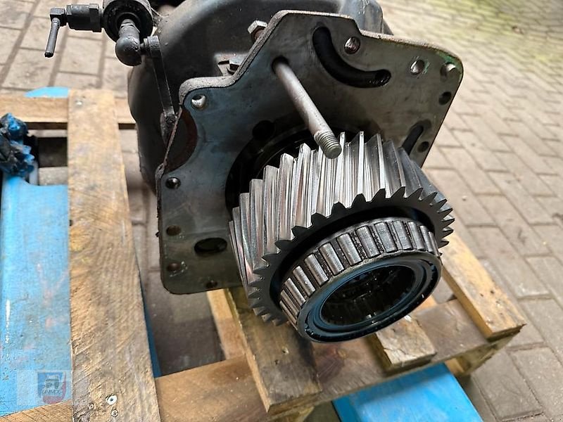Unimog типа Sonstige Arbeitsgruppe Unimog MB-Trac Kriechgang Getriebe UG3/65, Gebrauchtmaschine в Fitzen (Фотография 4)