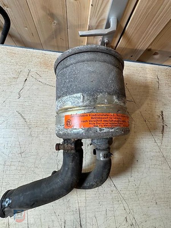 Unimog от тип Sonstige Behälter Lenkungsöl ZF Lenkölbehälter Ausgleichsbehälter Unimog, Gebrauchtmaschine в Fitzen (Снимка 8)