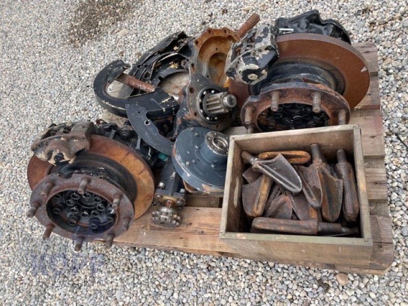 Unimog vrste Sonstige Ersatzteile für U 403 - 406 Scheibenbremsen, Gebrauchtmaschine v Schutterzell (Slika 11)