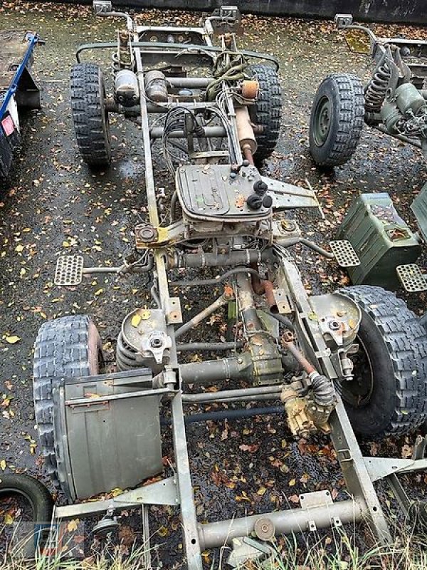Unimog tip Sonstige Großes Unimog Ersatzteillager mit rostfreien U1300L Teilen, Gebrauchtmaschine in Fitzen (Poză 7)