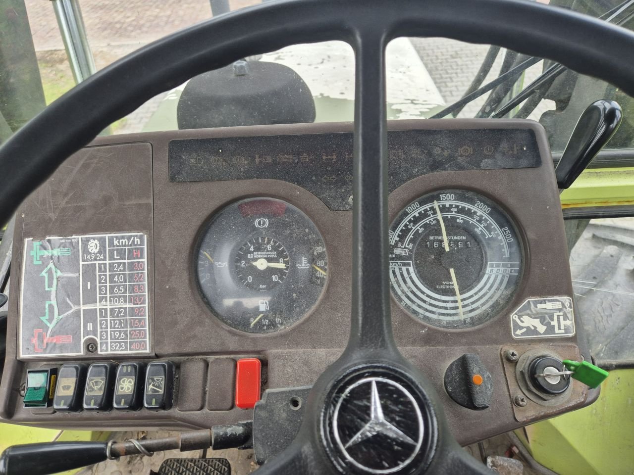 Unimog des Typs Sonstige Mercedes Benz 800, Gebrauchtmaschine in Weiteveen (Bild 8)