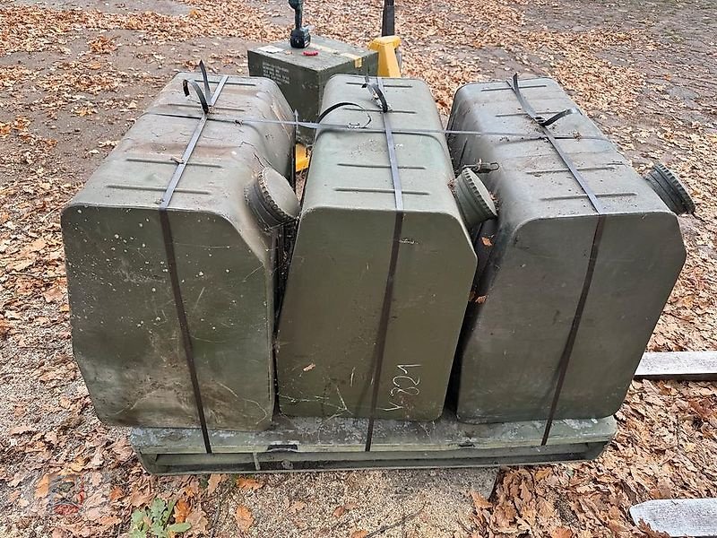 Unimog des Typs Sonstige Original Unimog U1300L Tank 435 470 1501 21, Gebrauchtmaschine in Fitzen (Bild 1)