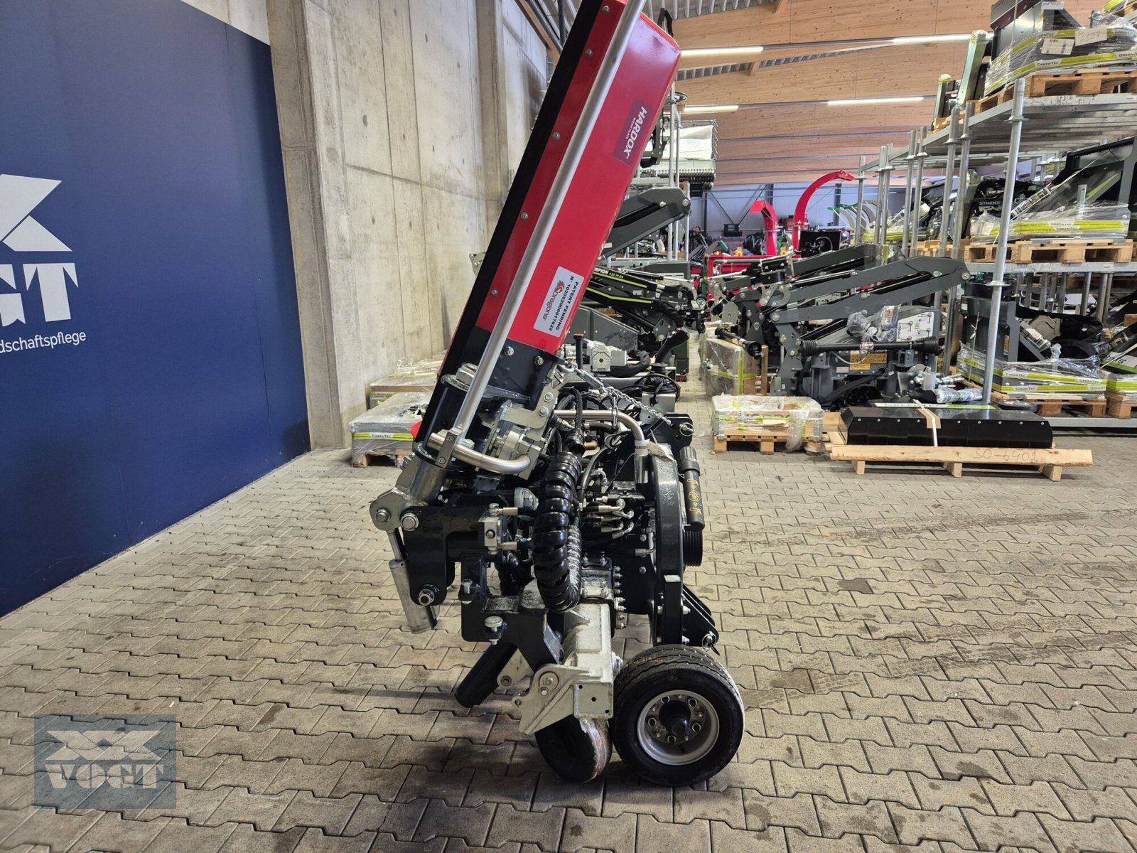 Unterstockmulcher del tipo DRAGONE BM 120 Zwischenreihenmulcher für Obst- und Weinbau-Vorführgerät-, Gebrauchtmaschine In Schmallenberg (Immagine 3)