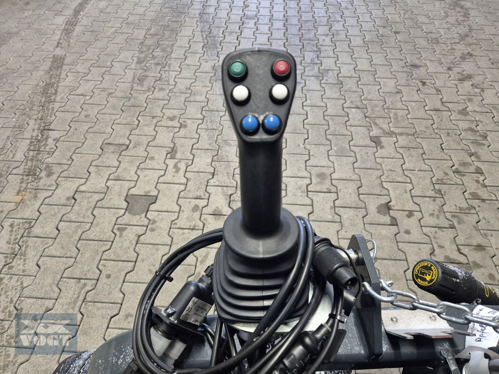 Unterstockmulcher del tipo DRAGONE BM 120 Zwischenreihenmulcher für Obst- und Weinbau-Vorführgerät-, Gebrauchtmaschine In Schmallenberg (Immagine 10)