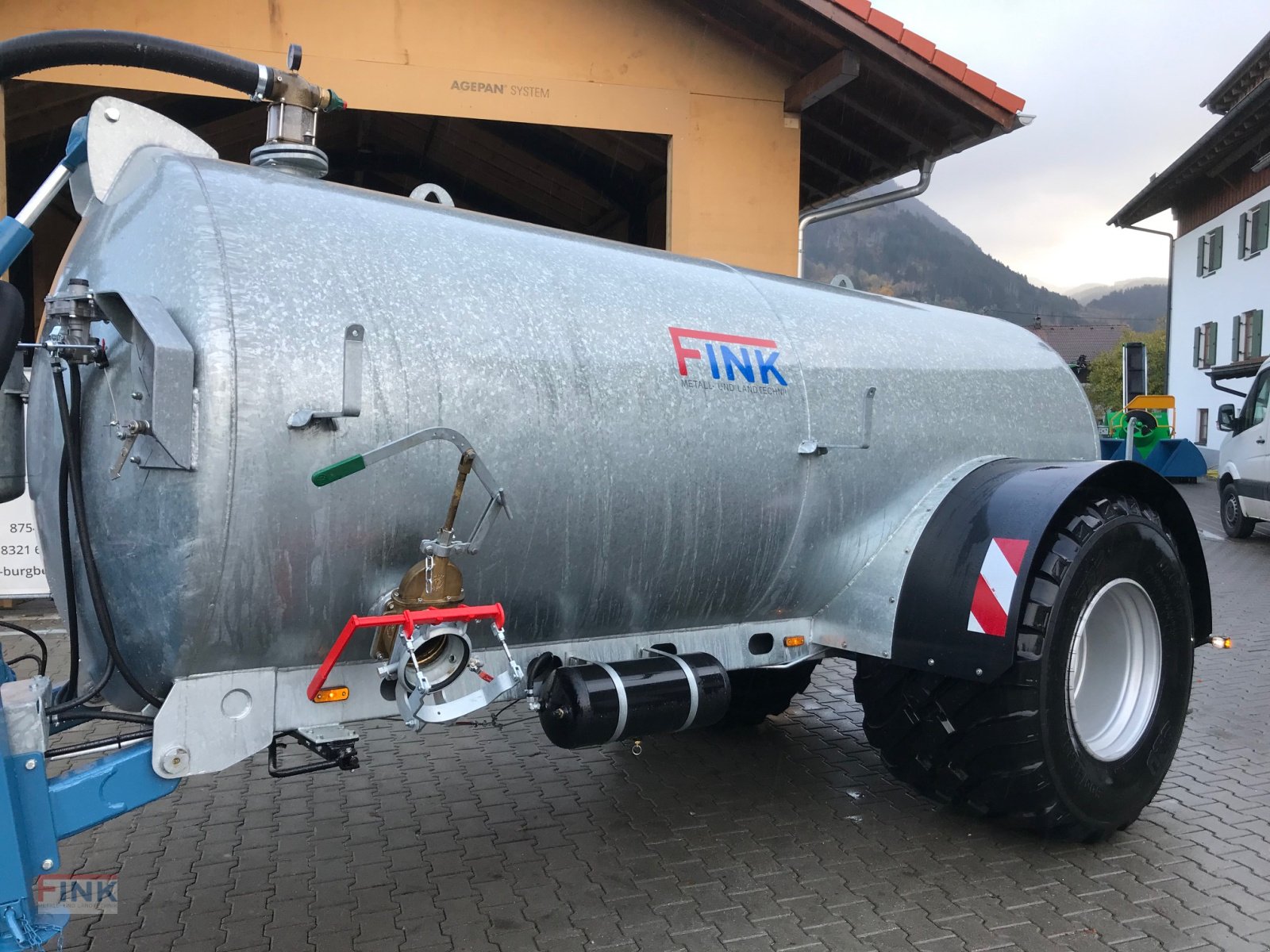 Vakuumfass des Typs FINK Metall- und Landtechnik FV 8000 E, Neumaschine in Burgberg-Häuser (Bild 1)