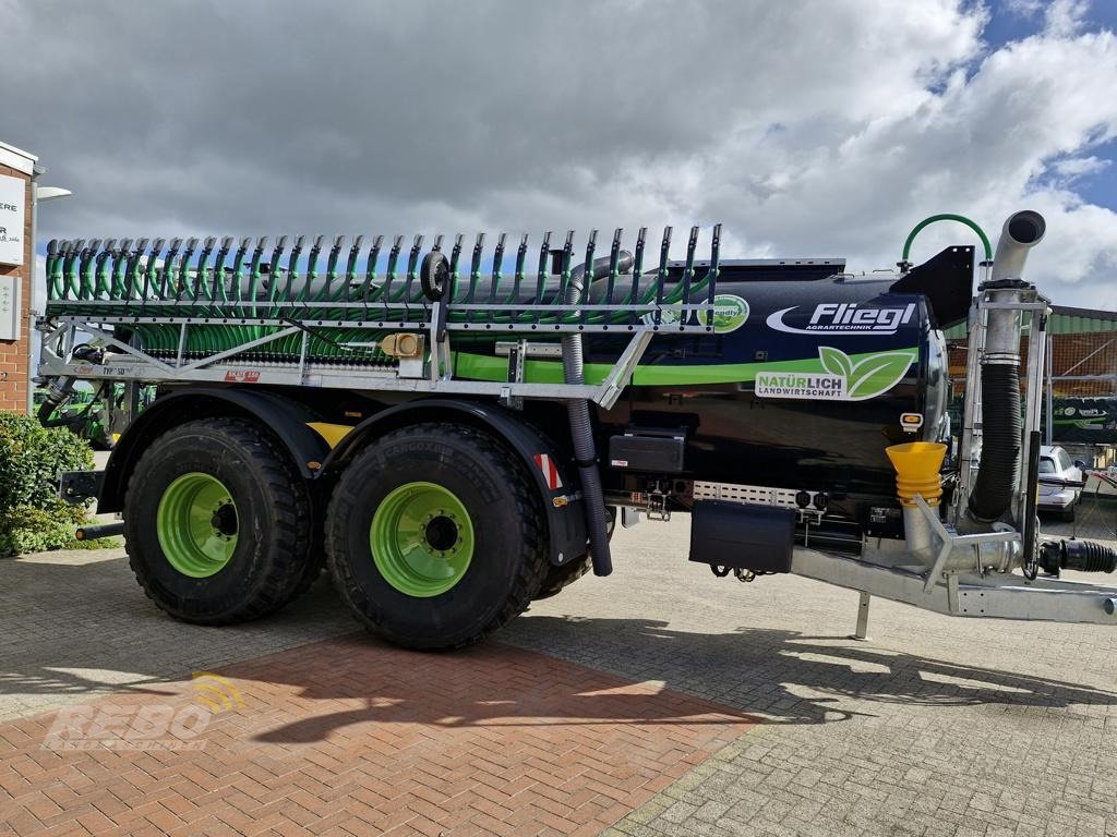 Vakuumfass des Typs Fliegl PFW 18000 TANDEM BIG FOOT, Neumaschine in Aurich (Bild 5)