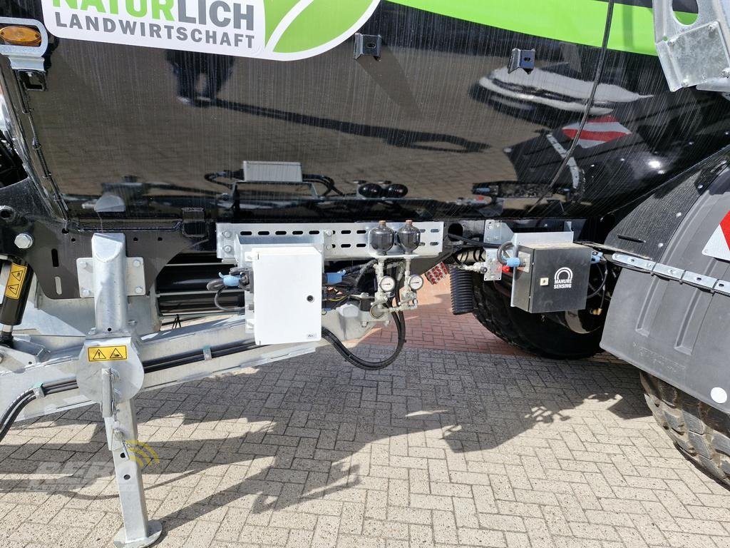 Vakuumfass des Typs Fliegl PFW 18000 TANDEM BIG FOOT, Neumaschine in Aurich (Bild 10)