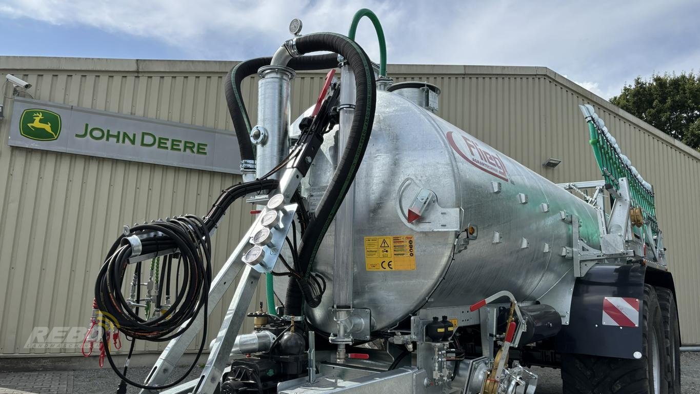 Vakuumfass des Typs Fliegl VFW 14000 Tandem Maxx-Line Plus, Vakuumfasswagen, Neumaschine in Aurich (Bild 9)