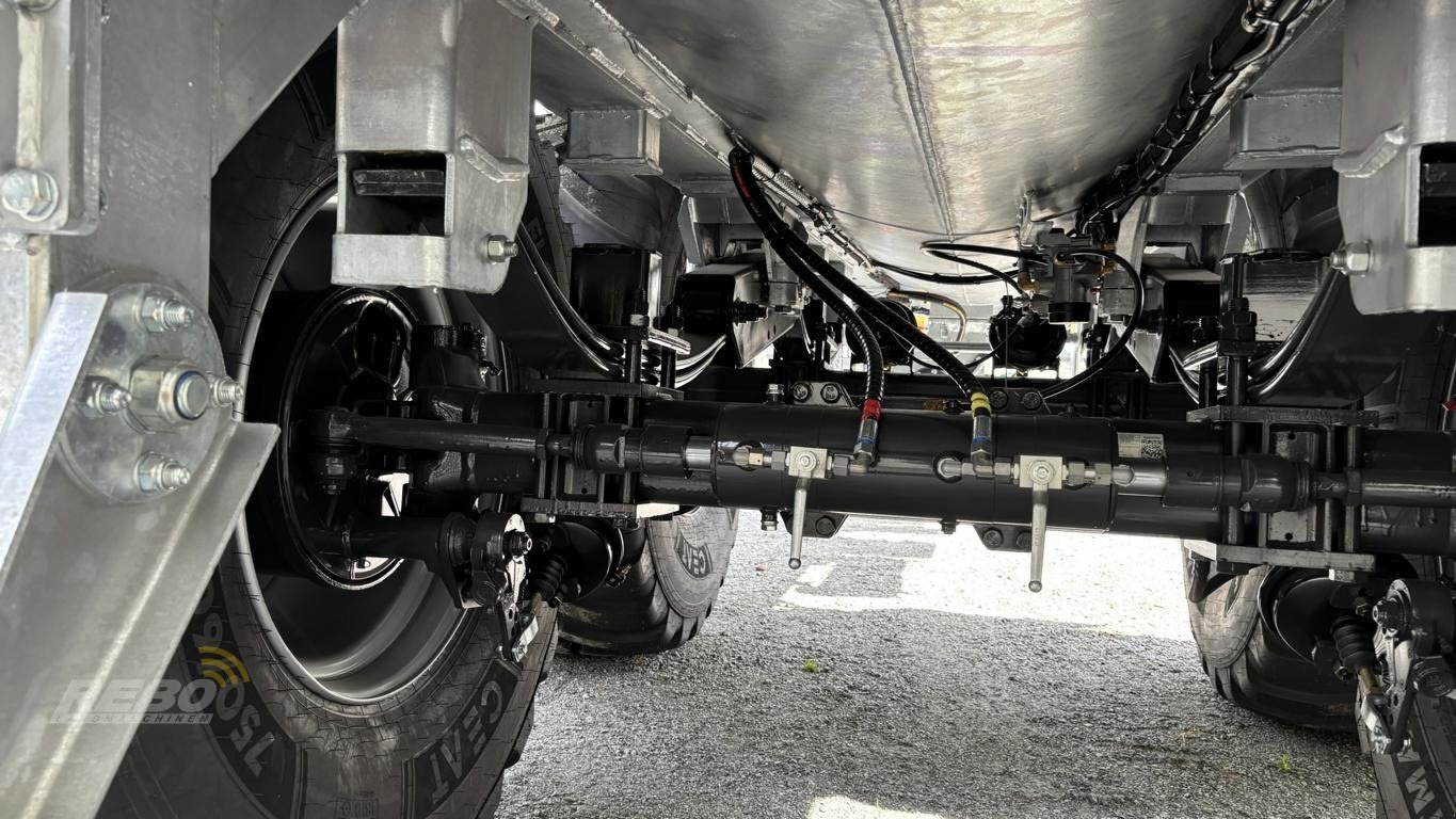 Vakuumfass des Typs Fliegl VFW 14000 Tandem Maxx-Line Plus, Vakuumfasswagen, Neumaschine in Aurich (Bild 18)