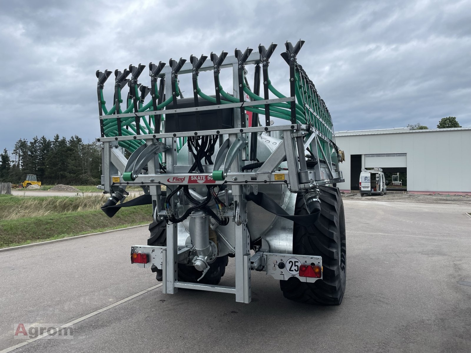 Vakuumfass typu Fliegl VWF 8600 JumboLine + Skate 90, Neumaschine v Meißenheim-Kürzell (Obrázek 4)