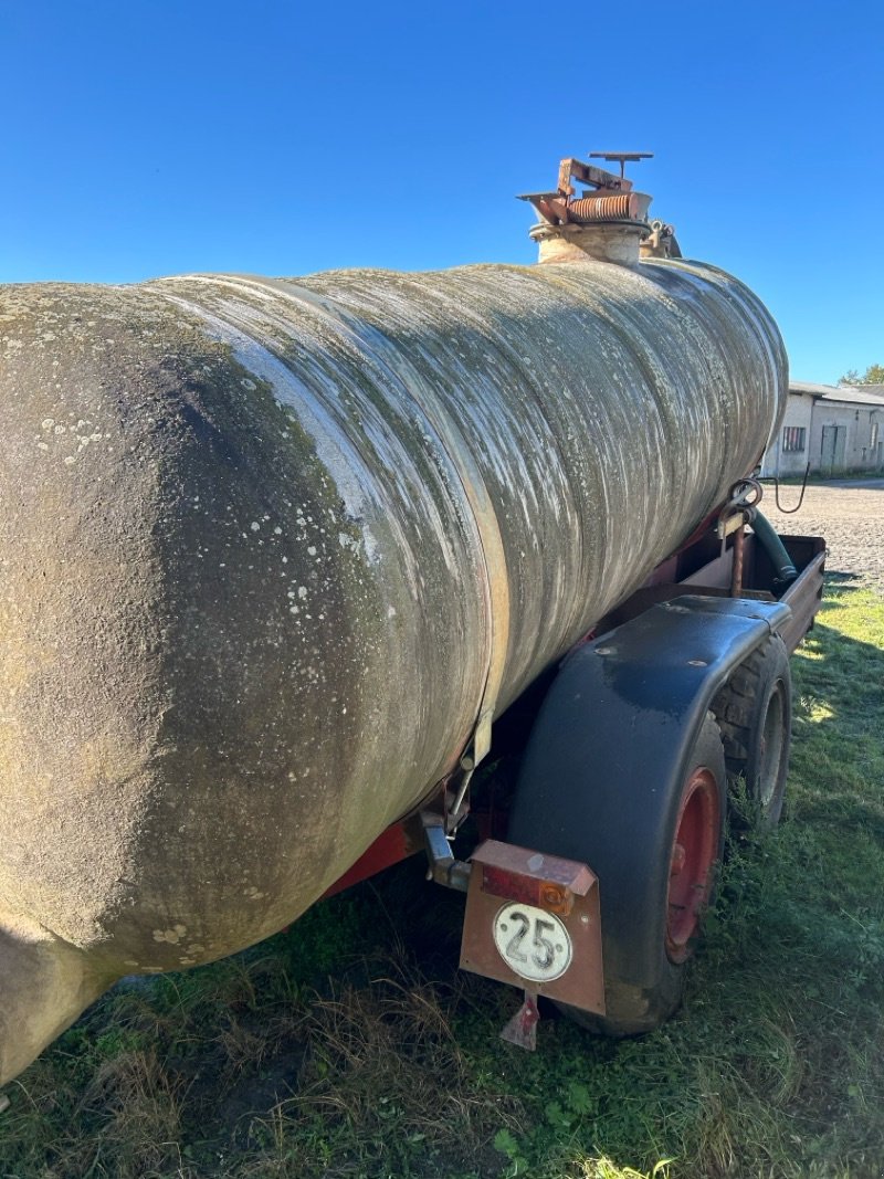 Vakuumfass typu Fortschritt HTS 100, Gebrauchtmaschine w Nauen (Zdjęcie 3)
