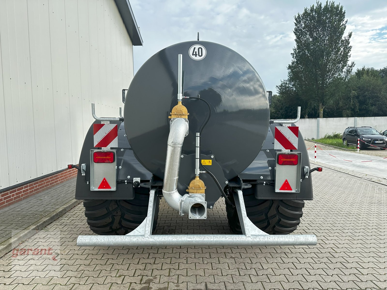 Vakuumfass des Typs Garant Kotte VE 10.200, Neumaschine in Rieste (Bild 2)