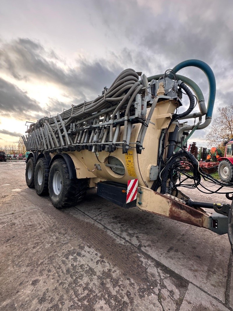 Vakuumfass a típus Samson PG 25, Gebrauchtmaschine ekkor: Liebenwalde (Kép 1)