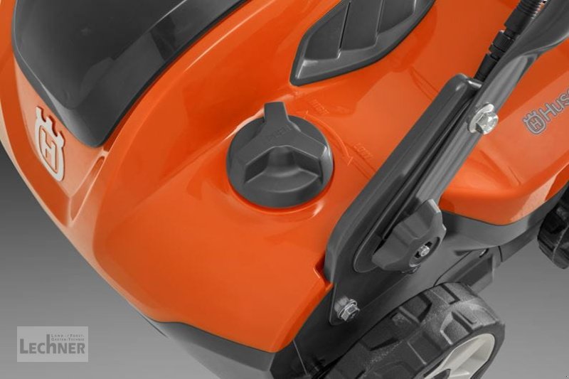 Vertikutierer des Typs Husqvarna Elektro-Vertikutierer S 138C – 230 Volt, Neumaschine in Bad Abbach-Dünzling (Bild 5)