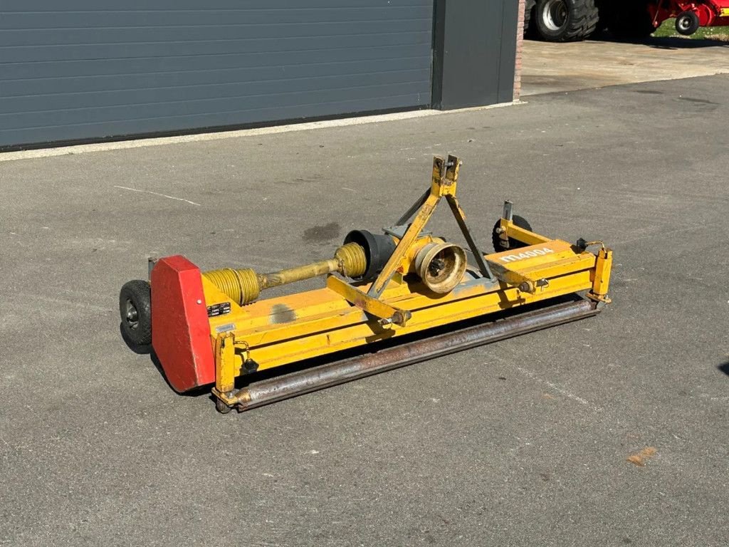 Vertikutierer of the type Sonstige Diversen Verticuteermachine M4004, Gebrauchtmaschine in BENNEKOM (Picture 1)