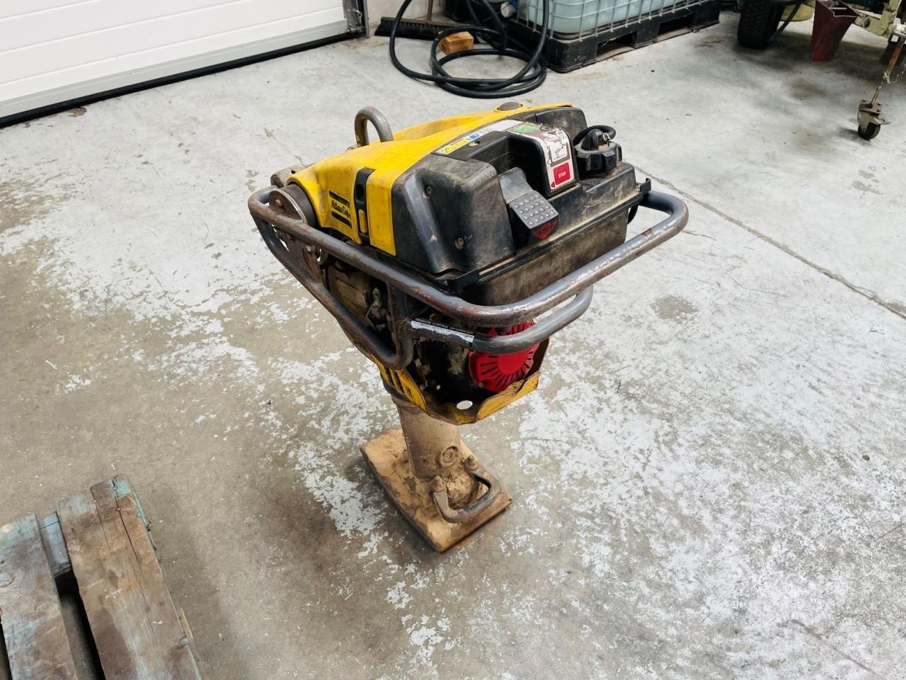 Vibrations-Stampfer del tipo Atlas Copco JORDLOPPE, Gebrauchtmaschine In Middelfart (Immagine 3)