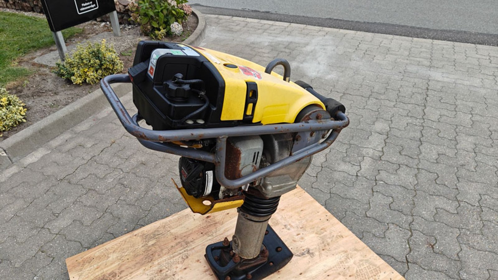 Vibrations-Stampfer del tipo Atlas Copco LT 5004, Gebrauchtmaschine In Vrå (Immagine 3)