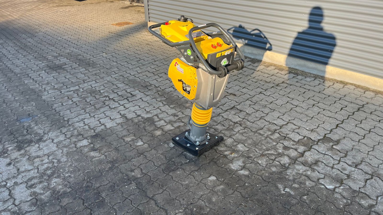 Vibrations-Stampfer del tipo Bomag BT 60 Demo jordloppe kørt 1T SOM NY, Gebrauchtmaschine In Rønnede (Immagine 7)