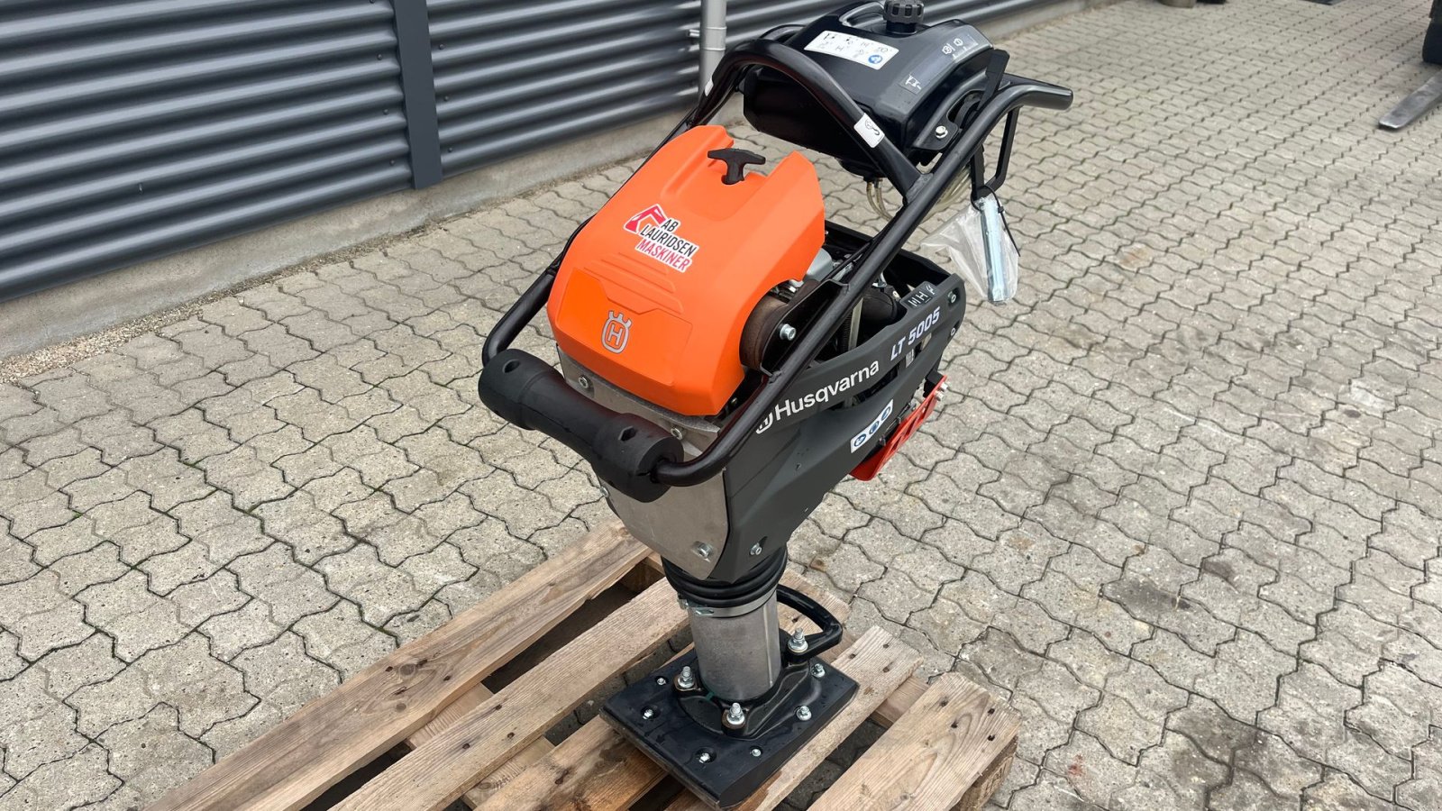 Vibrations-Stampfer typu Husqvarna LT5005 NY jordloppe Klar til brug, Gebrauchtmaschine v Rønnede (Obrázek 7)