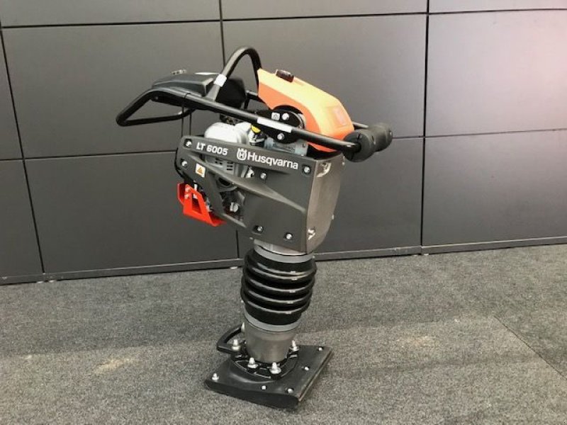 Vibrations-Stampfer des Typs Husqvarna Stampfer LT6005 280mm 4-Takt, Neumaschine in Tamsweg (Bild 2)