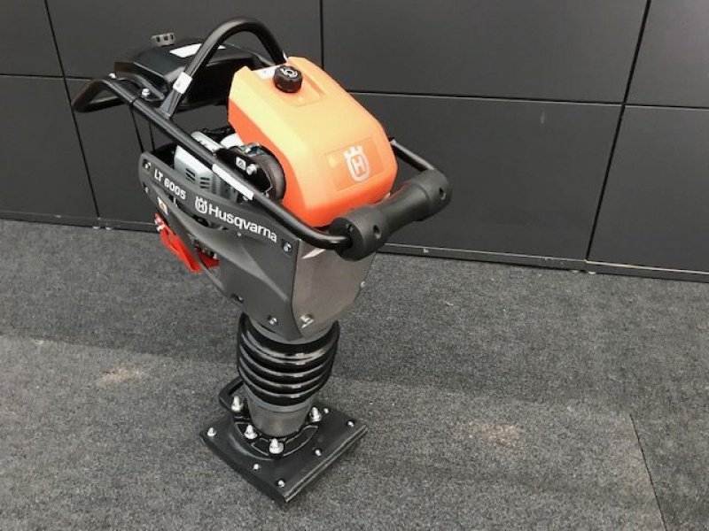 Vibrations-Stampfer des Typs Husqvarna Stampfer LT6005 280mm 4-Takt, Neumaschine in Tamsweg (Bild 5)