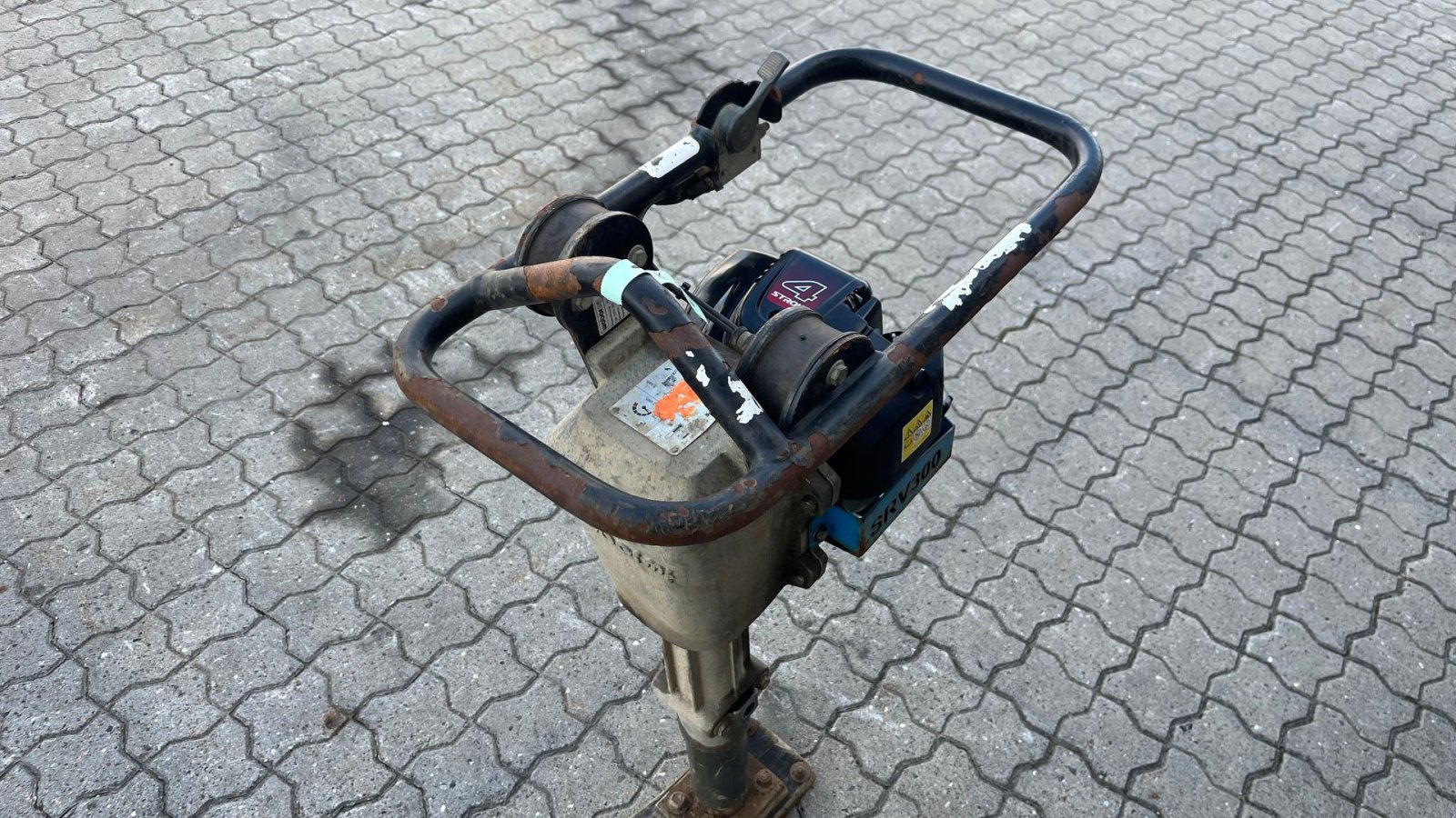 Vibrations-Stampfer van het type Weber-Hydraulik svr300 32Kg lille/smal jordloppe NY Motor, Gebrauchtmaschine in Rønnede (Foto 3)