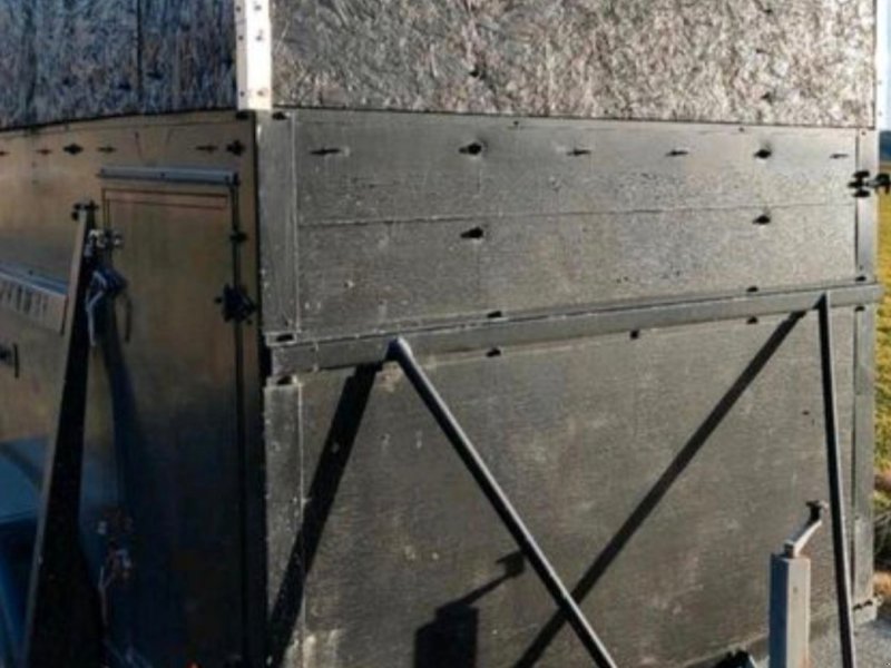 Viehanhänger typu Auwärter Viehwagen, Gebrauchtmaschine v Johanniskirchen  (Obrázek 1)