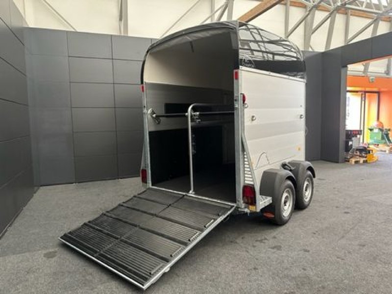 Viehanhänger tip Böckmann Pferdeanhänger Big Champion E -WCF- 3,0to, Neumaschine in Tamsweg (Poză 17)