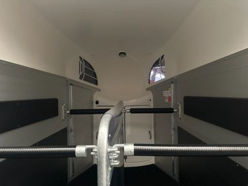 Viehanhänger tip Böckmann Pferdeanhänger Big Champion E -WCF- 3,0to, Neumaschine in Tamsweg (Poză 15)