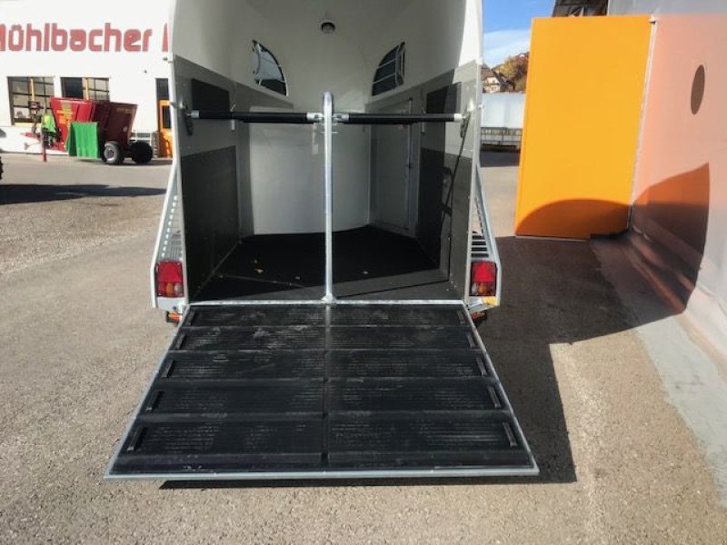 Viehanhänger des Typs Böckmann Pferdeanhänger Big Champion R, Neumaschine in Tamsweg (Bild 18)